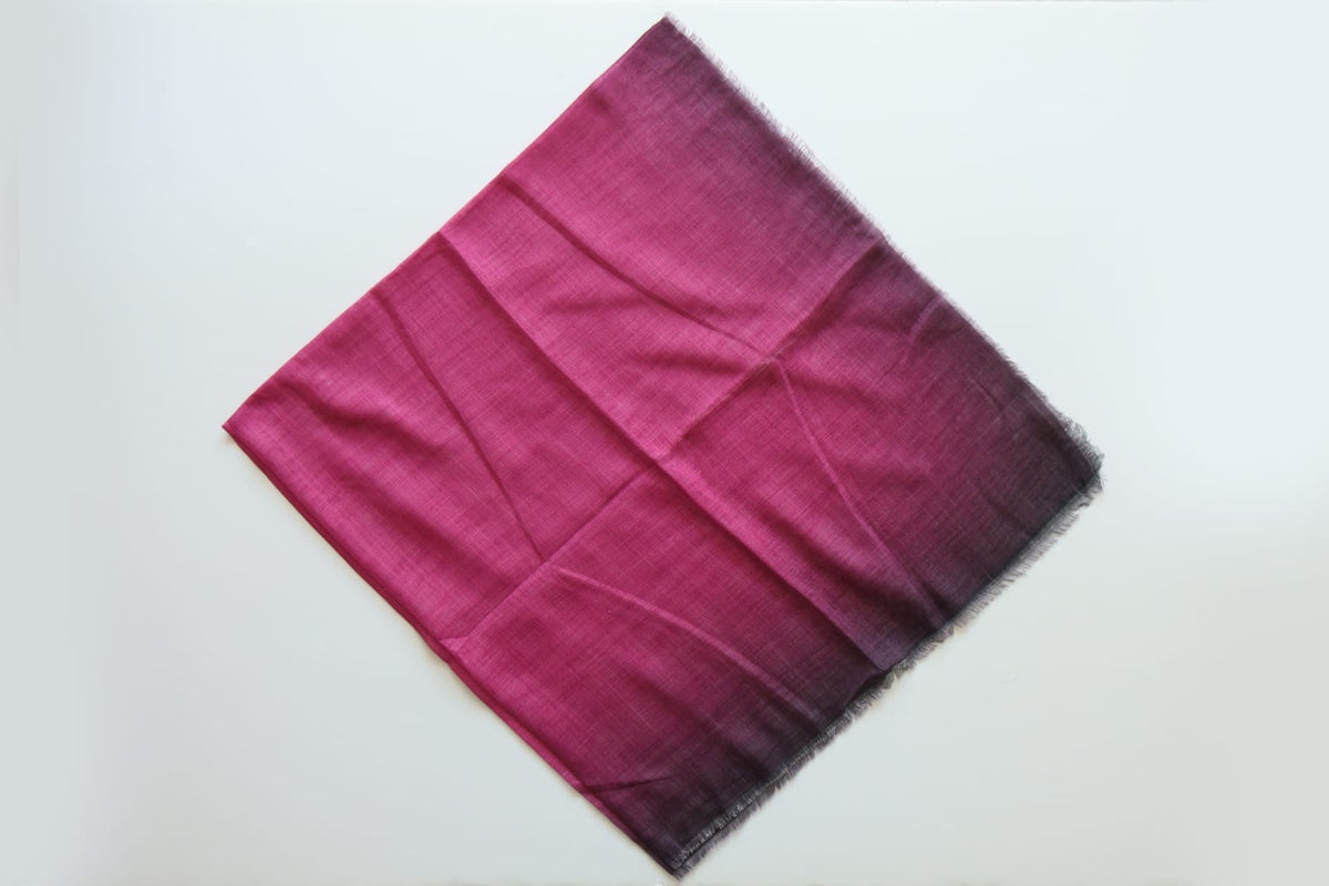 PreTie Dark Gradient Border - Majenta Pink